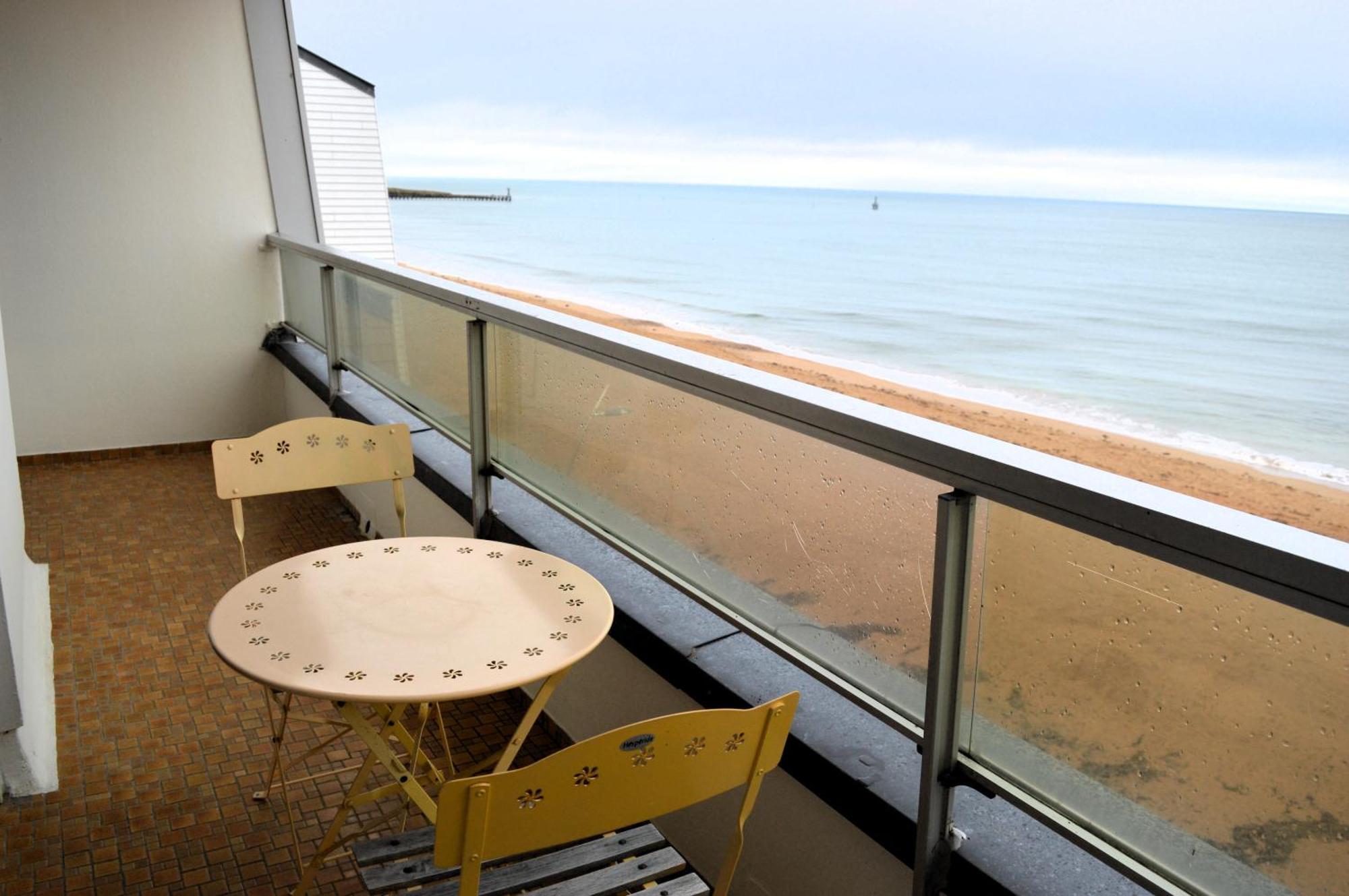 L'Esperluette - Magnifique Vue Mer Et Balcon Courseulles-sur-Mer Exterior foto
